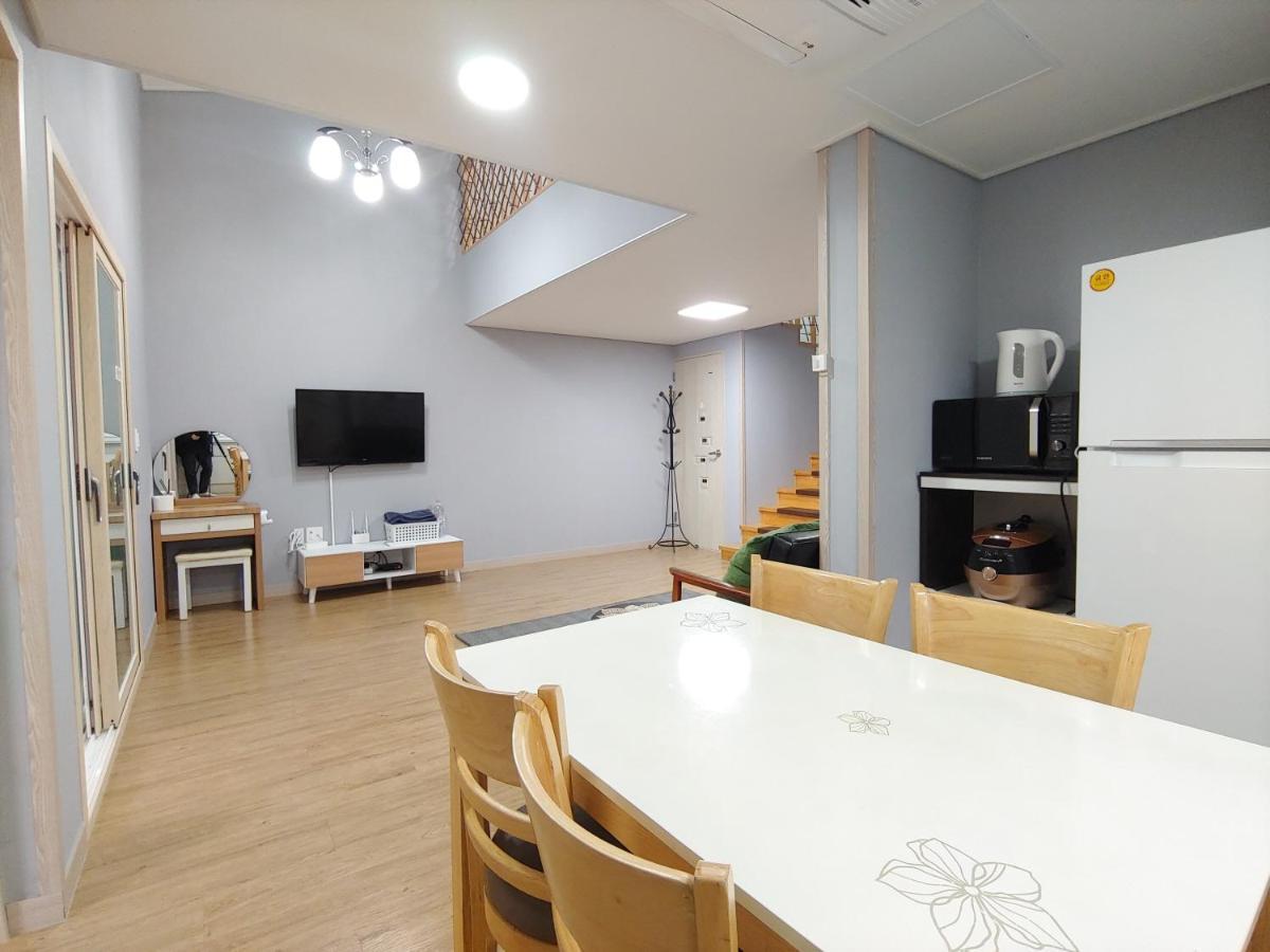 Eutteum-won Country house Jeju